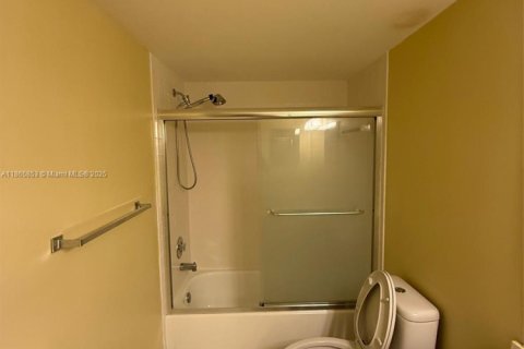 Condo in Sunrise, Florida, 2 bedrooms  № 1982454 - photo 14