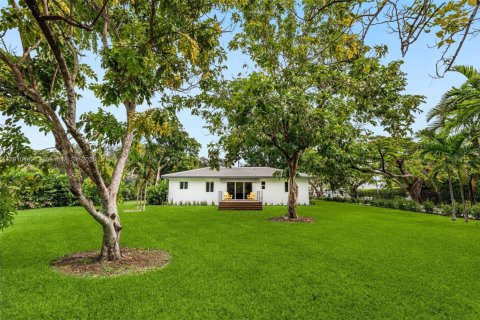 Casa en alquiler en Miami, Florida, 3 dormitorios, 125.7 m2 № 1966550 - foto 5