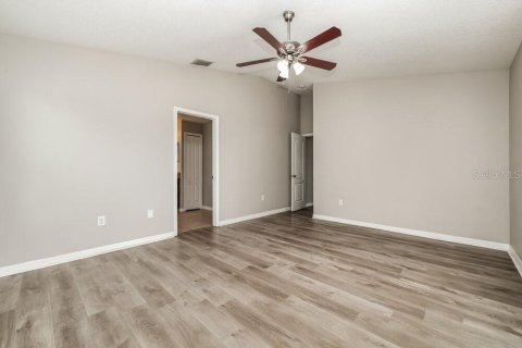 Villa ou maison à louer à Ruskin, Floride: 3 chambres, 191.19 m2 № 2100424 - photo 11
