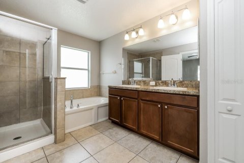 Villa ou maison à louer à Ruskin, Floride: 3 chambres, 191.19 m2 № 2100424 - photo 12