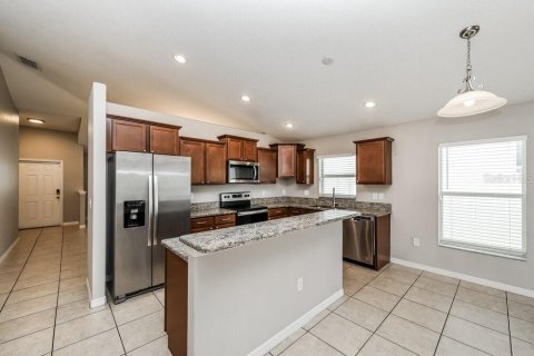 Villa ou maison à louer à Ruskin, Floride: 3 chambres, 191.19 m2 № 2100424 - photo 6