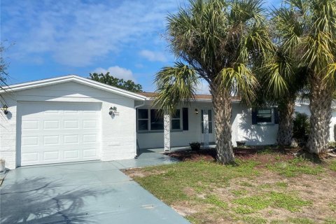 Casa en venta en Holiday, Florida, 2 dormitorios, 124.95 m2 № 1514680 - foto 3