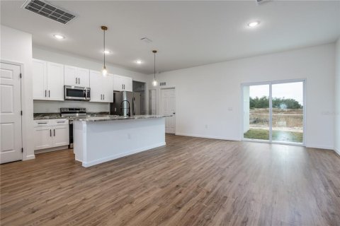 House in Kissimmee, Florida 3 bedrooms, 139.35 sq.m. № 1769579 - photo 3