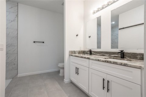 House in Kissimmee, Florida 3 bedrooms, 139.35 sq.m. № 1769579 - photo 8