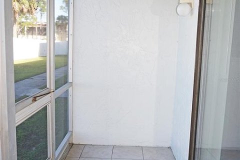 Condominio en venta en Port Charlotte, Florida, 2 dormitorios, 86.58 m2 № 1567982 - foto 24