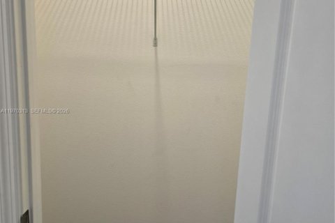 House in Winter Haven, Florida 3 bedrooms, 134.89 sq.m. № 2031061 - photo 12