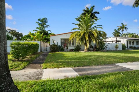Casa en venta en Hollywood, Florida, 3 dormitorios, 115.01 m2 № 1845595 - foto 3