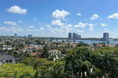 Condominio en venta en Aventura, Florida, 2 dormitorios, 144.93 m2 № 1790320 - foto 1