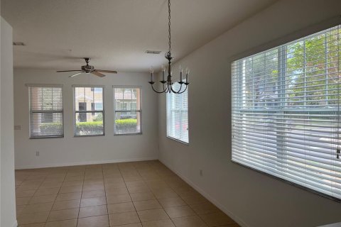 Adosado en venta en Orlando, Florida, 4 dormitorios, 140.75 m2 № 1670665 - foto 7