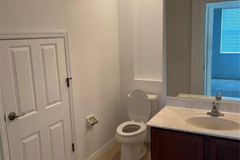 Adosado en venta en Orlando, Florida, 4 dormitorios, 140.75 m2 № 1670665 - foto 8