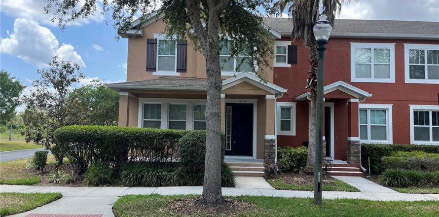 Adosado en Orlando, Florida 4 dormitorios, 140.75 m2 № 1670665