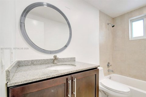 Appartement à louer à Hallandale Beach, Floride: 2 chambres, 111.48 m2 № 2049242 - photo 15