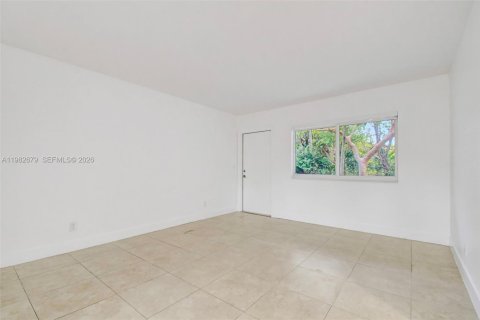 Appartement à louer à Hallandale Beach, Floride: 2 chambres, 111.48 m2 № 2049242 - photo 19
