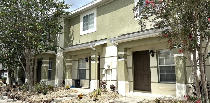 Adosado en Tampa, Florida 2 dormitorios, 93.65 m2 № 2285228