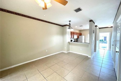 Adosado en alquiler en Tampa, Florida, 2 dormitorios, 93.65 m2 № 2285228 - foto 4