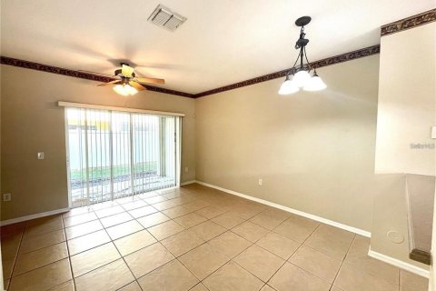 Adosado en alquiler en Tampa, Florida, 2 dormitorios, 93.65 m2 № 2285228 - foto 3