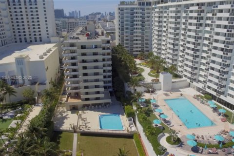 Condominio en venta en Miami Beach, Florida, 2 dormitorios, 102.94 m2 № 1992395 - foto 18