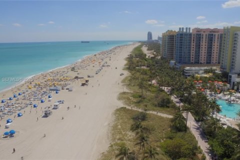 Condominio en venta en Miami Beach, Florida, 2 dormitorios, 102.94 m2 № 1992395 - foto 19