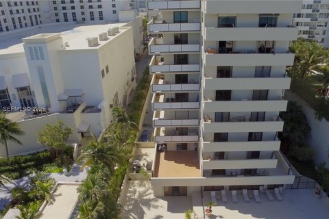 Condominio en venta en Miami Beach, Florida, 2 dormitorios, 102.94 m2 № 1992395 - foto 20