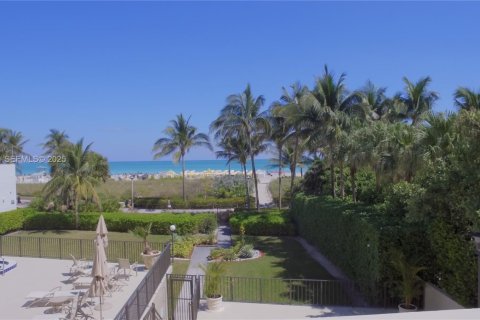 Condominio en venta en Miami Beach, Florida, 2 dormitorios, 102.94 m2 № 1992395 - foto 15