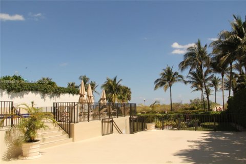 Condominio en venta en Miami Beach, Florida, 2 dormitorios, 102.94 m2 № 1992395 - foto 26