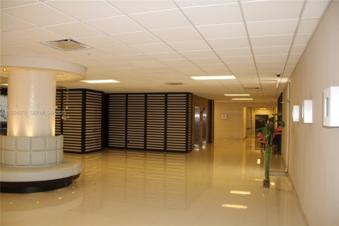 Condominio en venta en Miami Beach, Florida, 2 dormitorios, 102.94 m2 № 1992395 - foto 27