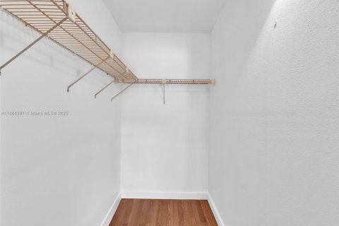 Condo in Delray Beach, Florida, 2 bedrooms  № 1892847 - photo 15