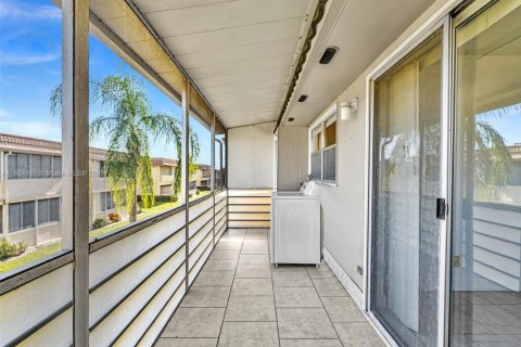 Condo in Delray Beach, Florida, 2 bedrooms  № 1892847 - photo 19