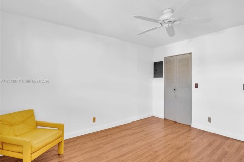 Condo in Delray Beach, Florida, 2 bedrooms  № 1892847 - photo 14