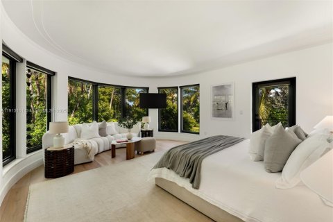 House in Miami Beach, Florida 9 bedrooms, 657.84 sq.m. № 1970260 - photo 10