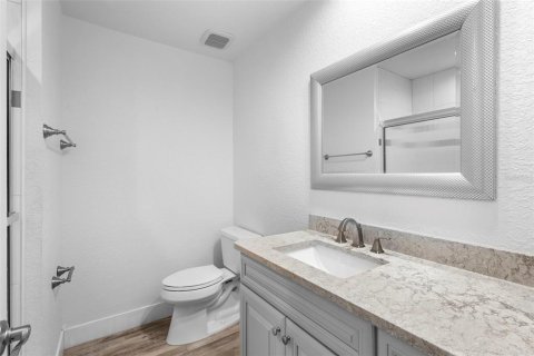 House in Palm Bay, Florida 4 bedrooms, 148.83 sq.m. № 1792913 - photo 24