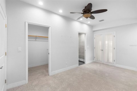 House in Palm Bay, Florida 4 bedrooms, 148.83 sq.m. № 1792913 - photo 28