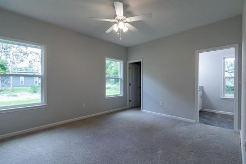House in Trenton, Florida 3 bedrooms, 110.46 sq.m. № 1631531 - photo 15