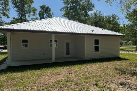 House in Trenton, Florida 3 bedrooms, 110.46 sq.m. № 1631531 - photo 4