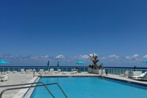 Купить кондоминиум в Палм-Бич, Флорида 4 комнаты, 88.44м2, № 2082454 - фото 15