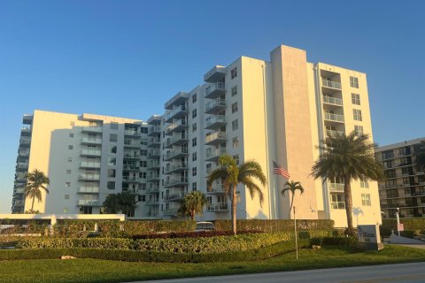 Купить кондоминиум в Палм-Бич, Флорида 4 комнаты, 88.44м2, № 2082454 - фото 12