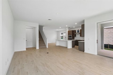 Casa en venta en Orlando, Florida, 5 dormitorios, 297.1 m2 № 2280257 - foto 8