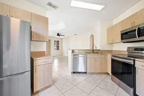 Copropriété à vendre à Boynton Beach, Floride: 2 chambres, 125.7 m2 № 2429827 - photo 3