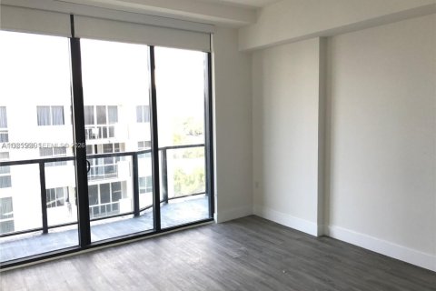 Condominio en alquiler en Miami, Florida, 1 dormitorio, 66.33 m2 № 2027150 - foto 5