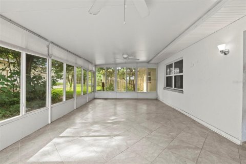 House in Ocala, Florida 3 bedrooms, 163.51 sq.m. № 1888631 - photo 19