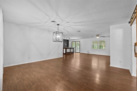 House in Ocala, Florida 3 bedrooms, 163.51 sq.m. № 1888631 - photo 3