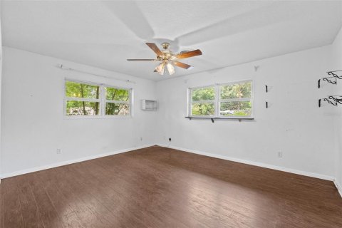 House in Ocala, Florida 3 bedrooms, 163.51 sq.m. № 1888631 - photo 14