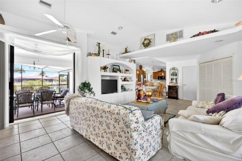 Villa ou maison à vendre à Punta Gorda, Floride: 3 chambres, 175.4 m2 № 2140672 - photo 10