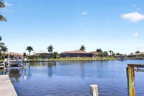 Villa ou maison à vendre à Punta Gorda, Floride: 3 chambres, 175.4 m2 № 2140672 - photo 6