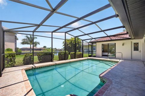 Villa ou maison à vendre à Punta Gorda, Floride: 3 chambres, 175.4 m2 № 2140672 - photo 5