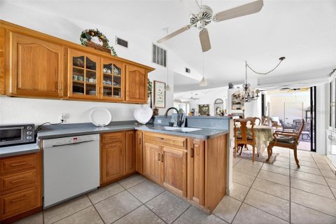 Villa ou maison à vendre à Punta Gorda, Floride: 3 chambres, 175.4 m2 № 2140672 - photo 13