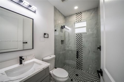 Купить виллу или дом в Лихай-Эйкерс, Флорида 3 спальни, 174.84м2, № 2051376 - фото 15