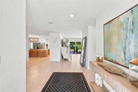 Casa en venta en Saint Petersburg, Florida, 4 dormitorios, 221.66 m2 № 2383668 - foto 6