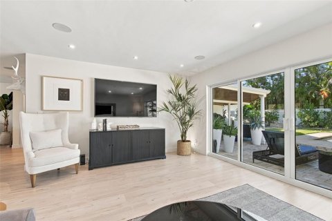 Casa en venta en Saint Petersburg, Florida, 4 dormitorios, 221.66 m2 № 2383668 - foto 17