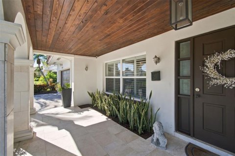 Casa en venta en Saint Petersburg, Florida, 4 dormitorios, 221.66 m2 № 2383668 - foto 5